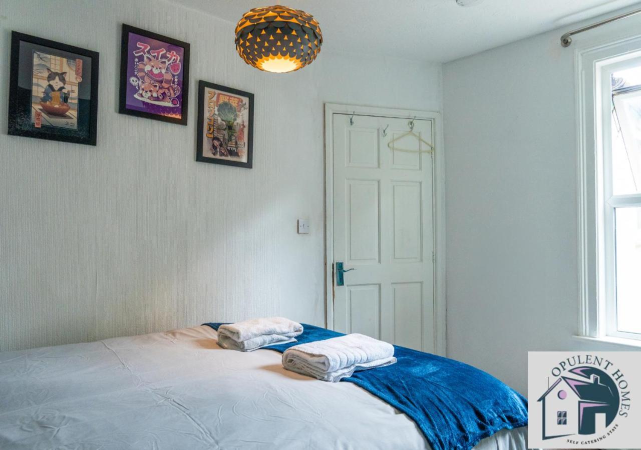 Contractors Pad - 4 Bed Town House - Cent - Free Parking *